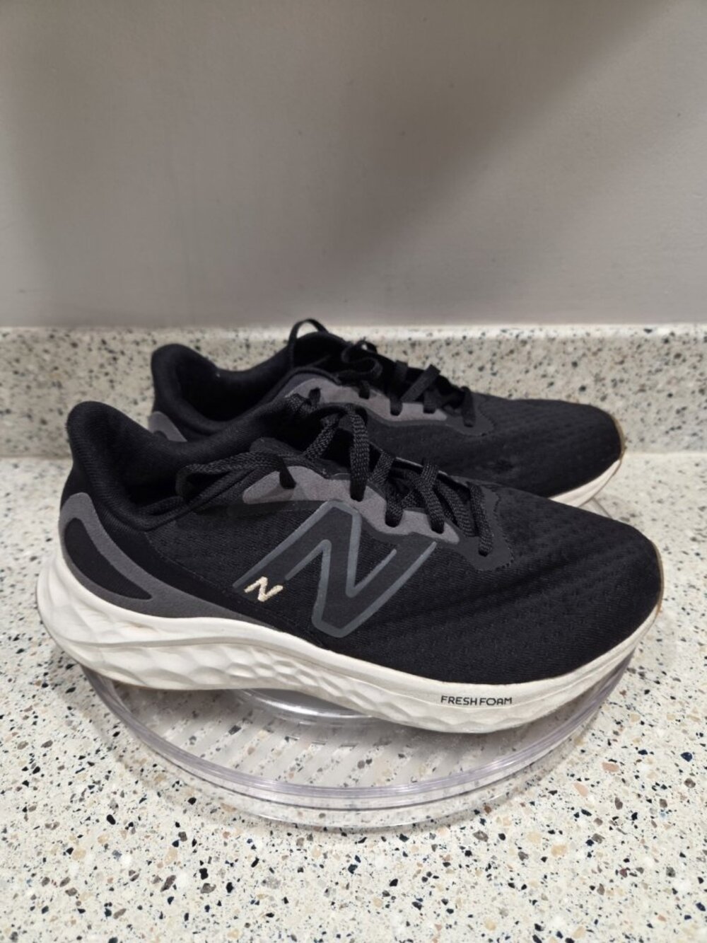 New Balance Fresh Foam Arishi Warisek4 Black Women's Sneakers Size 9